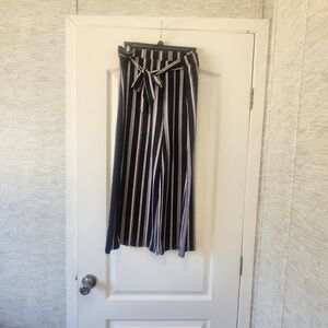 Bobbie Brooks Womens Black and White Striped Wide-Leg Pants Size L Euc